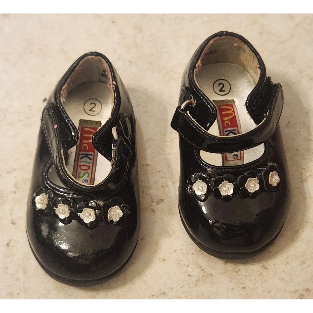 McKids Infant Girls Shoes Bundle Size 2 Mary Jane Patent Leather Plaid Boat Shoe